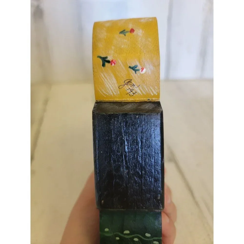 Unique vintage Santa‎ claus Merry Christmas wooden figure floral
